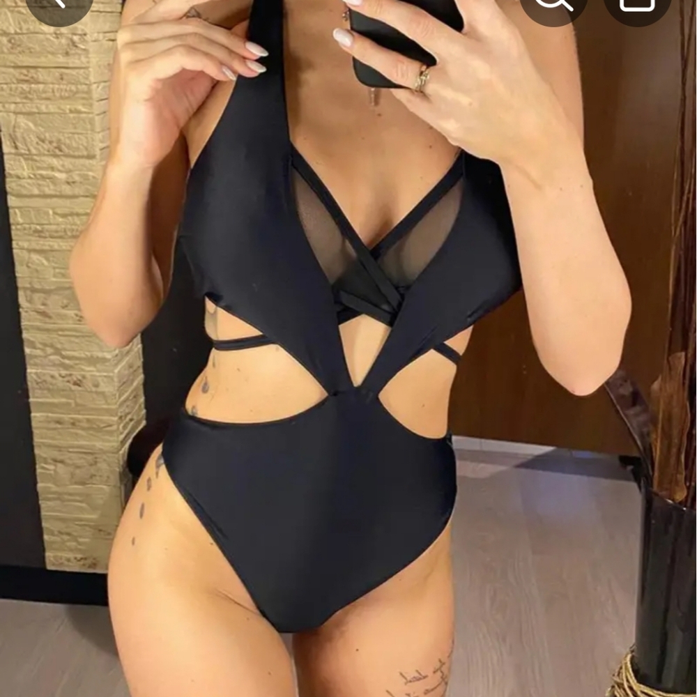 Crisscross halter monokini